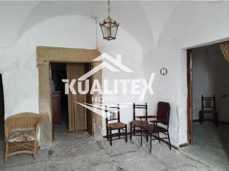 Foto a6bd1464-85ed-4979-8767-e6cdc8185495. Casa a Arroyo de la Luz