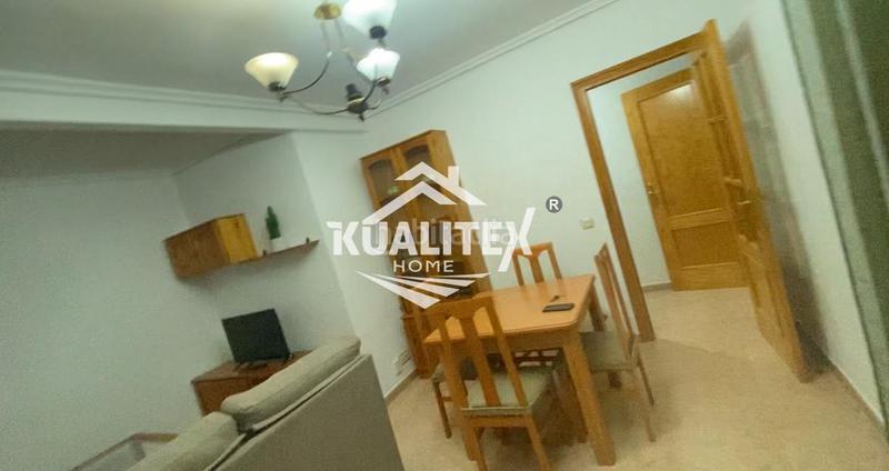 Foto 873631c1-5352-41da-8024-ba758ac48039. Location appartement dans Centro Cáceres
