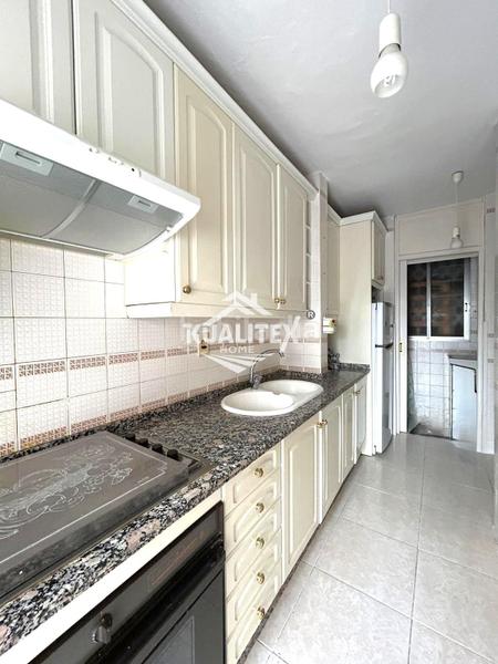 Foto 4ad34cd2-3045-4e1f-aefc-97060e074450. Piso  en Centro Cáceres