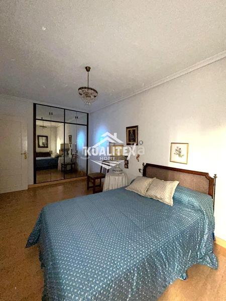 Foto b3c92a7b-8dc0-4481-b37a-8d12a5c70f6a. Piso  en Centro Cáceres