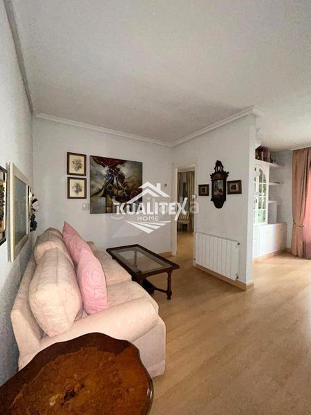 Foto bedb25f1-efef-4d88-9095-4daefe471b4c. Piso  en Centro Cáceres