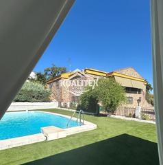 Chalet in Sierra de Fuentes. Sierra de fuenteschalet