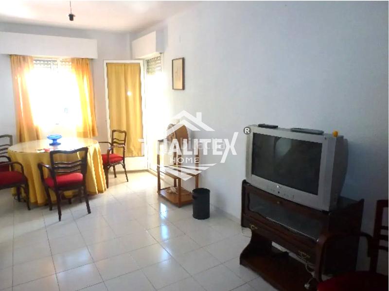 Foto 3e086d56-73a7-4a2d-bfbe-5e961801ff9f. Dúplex amb calefacció aparcament a Casco Antiguo Cáceres