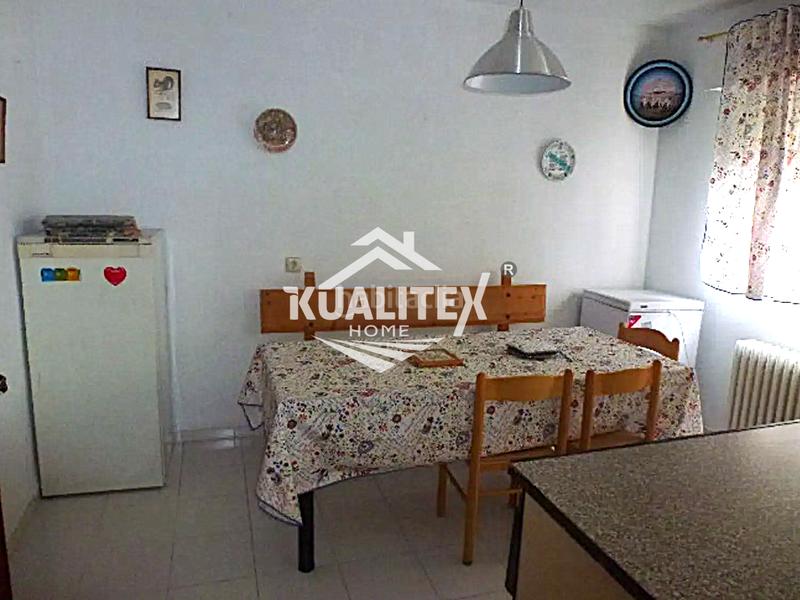 Foto 5b7142b2-5d3e-4661-9cbe-2ae7e936d9f8. Dúplex amb calefacció aparcament a Casco Antiguo Cáceres