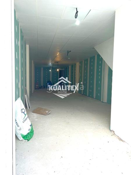 Foto 00663ed1-e354-4f2d-9b48-c7475c9a9d2e. Rent business premise in Estación Arroyo Malpartida Cáceres