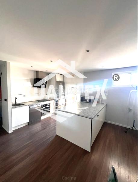 Foto 220524d1-99cb-4f89-85a9-84026b111e0f. Haus in Campus Universitario Cáceres