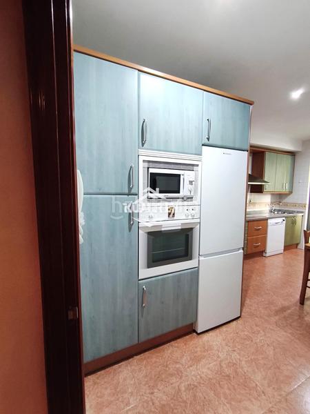 Foto cb608a47-6fd4-47e6-9f0b-e5330a1814d2. Apartamento  en Centro Cáceres