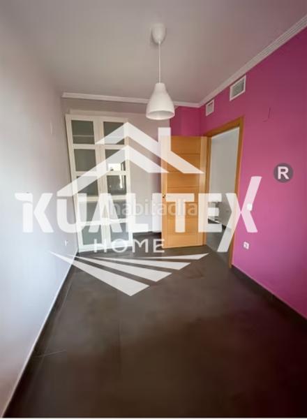 Foto e5d2cddd-eb47-4258-beda-8e8bd13e7986. Affitto appartamento con riscaldamento parcheggio in Cáceres