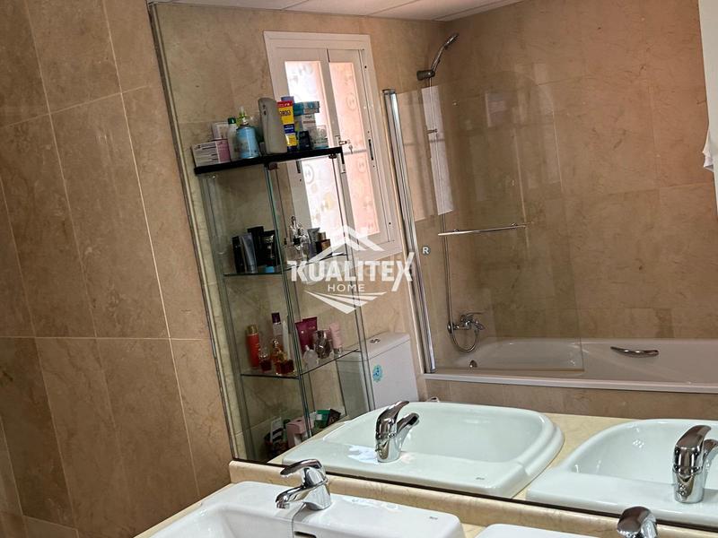 Foto fac8a59d-5186-4c9f-9478-aaafb321427f. Affitto chalet con riscaldamento parcheggio piscina in Mijas