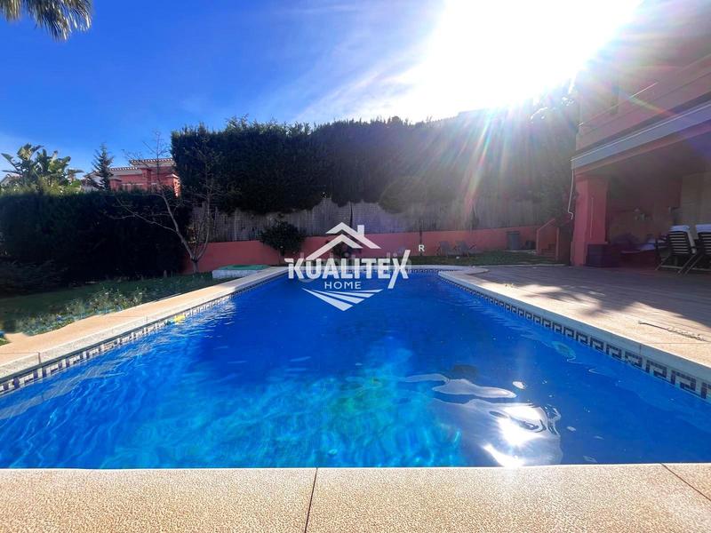 Foto 1590b8ac-d66f-429b-b748-91d024ca0be1. Alquiler chalet  en Mijas pueblo Mijas