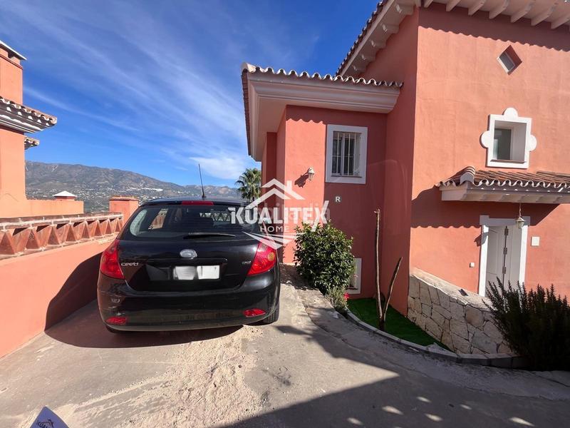 Foto 80438a6e-2b3f-44f8-ac98-664b61f1c373. Alquiler chalet  en Mijas pueblo Mijas