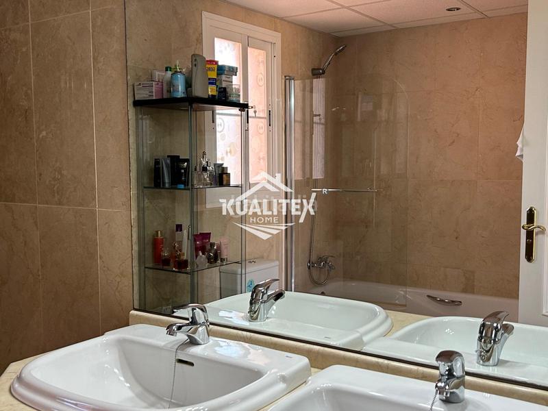 Foto d0173f36-3a49-493d-be87-a337fc9ec3be. Alquiler chalet  en Mijas pueblo Mijas