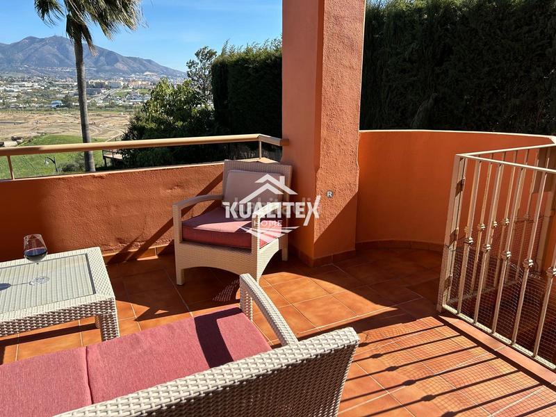 Foto f33839c9-4b75-4489-8585-c1c3bb378088. Location chalet avec chauffage parking piscine dans Mijas