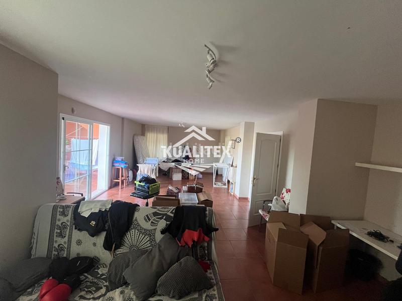 Foto 4ff617b8-0ca0-40bc-a48b-fd6420b13fd7. Rent chalet with heating parking pool in Mijas pueblo Mijas