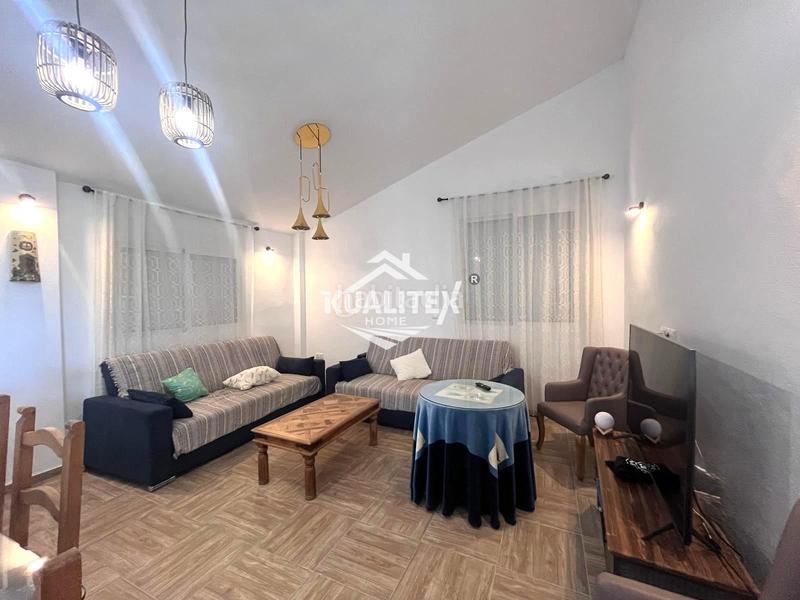 Foto bfa1ad29-a377-4172-8cd2-4076385ba0e1. Country house with heating pool in Coín