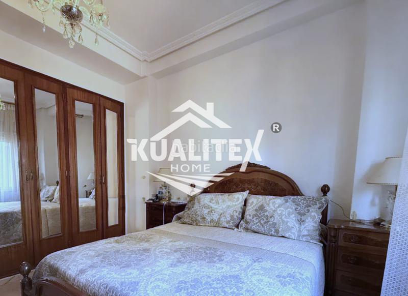 Foto 3d431abb-71e6-43c2-ae20-a9a8f3f64046. Flat with heating in Centro Cáceres