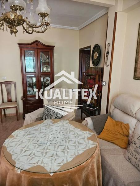 Foto 51ac09f5-460b-4c92-8073-bf39bc623aef. Flat with heating in Centro Cáceres