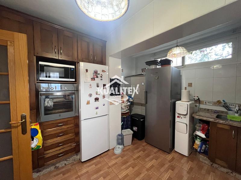 Foto 20529684-c245-443c-84a5-d4b050fcdda7. Reihenhaus mit heizung pool in Coín