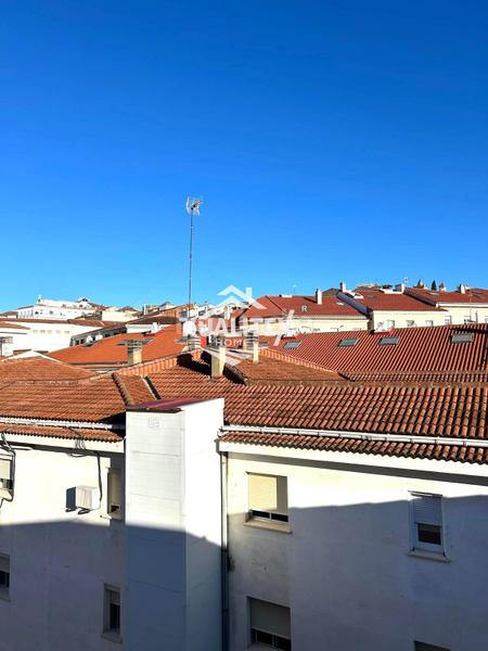 Foto 84d02238-1aff-4a6e-aed9-b353819fa5a2. Piso  en Casco Antiguo Cáceres