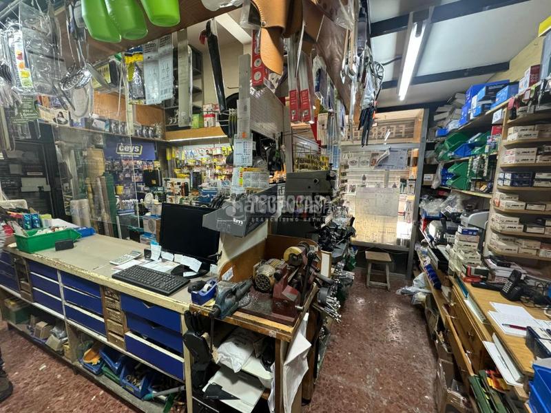 Foto e23a3ca8-dbb9-41ce-bd67-f331f8cee977. Lloguer local comercial a Barrio de Zaidín Granada