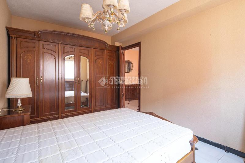 Foto 06bd5c19-bcde-490d-8e8a-d3ee49bac7a0. Piso  en venta en Barrio de Zaidín Granada