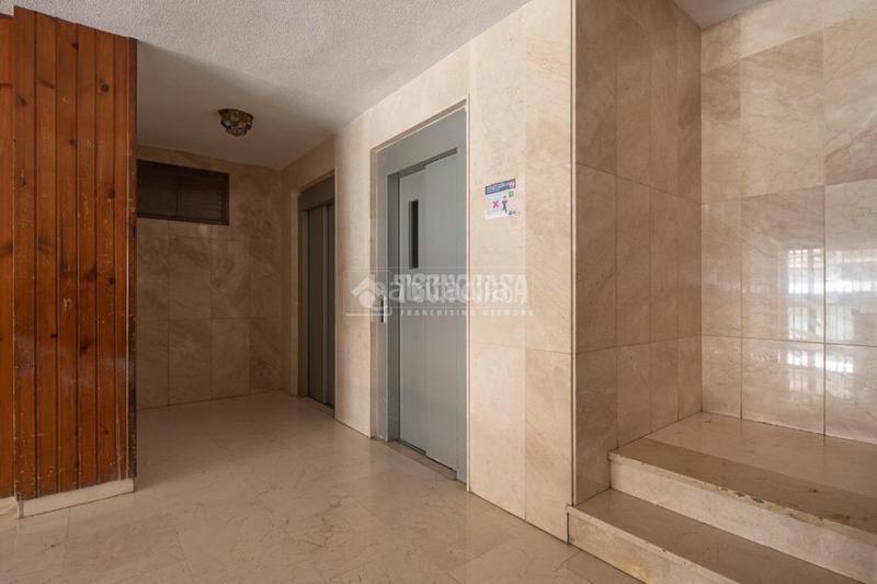 Foto 5eea7c16-f4d3-432e-9144-3371290c3cbb. Piso  en venta en Barrio de Zaidín Granada