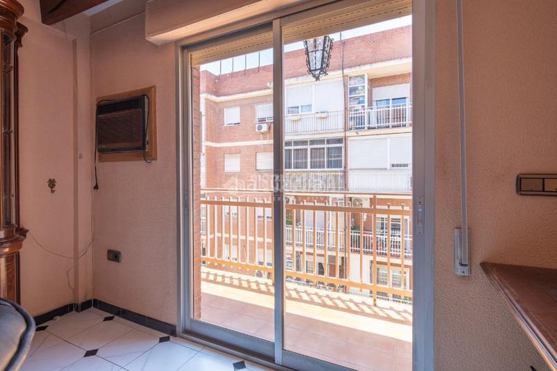 Foto 877f14c5-11e2-4acd-a00a-a8ba49a3b126. Piso  en venta en Barrio de Zaidín Granada