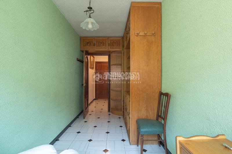 Foto d68f852d-798b-4de7-a68c-12d60cd2aef3. Piso  en venta en Barrio de Zaidín Granada