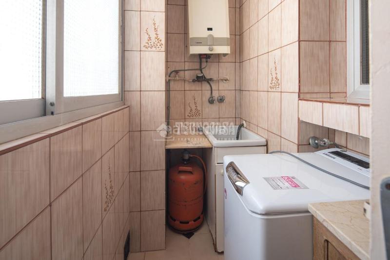 Foto fcb4b73c-d1da-4720-94f3-93afe1e2cb36. Piso  en venta en Barrio de Zaidín Granada