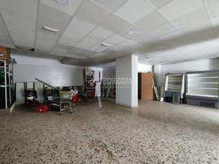 Local Comercial  C. primavera. Tienda en venta en granada