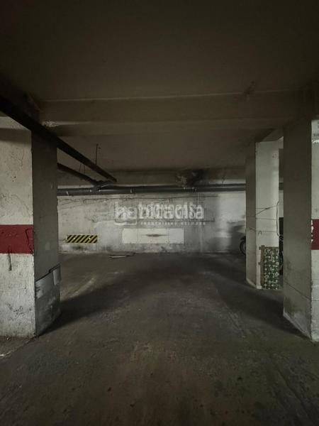 Foto 0c93c0a9-fcee-4578-a269-d9b4447b7a15. Autoparkplatz in Barrio de Zaidín Granada