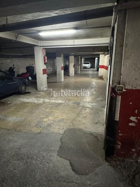 Foto 4de2c11d-0f61-4091-beed-f8fd4dcec13d. Autoparkplatz in Barrio de Zaidín Granada