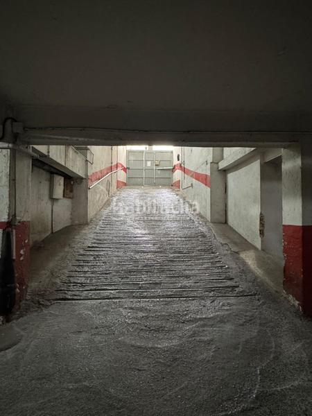 Foto 81fda397-6fd9-4053-9db9-74a2ff02a684. Autoparkplatz in Barrio de Zaidín Granada