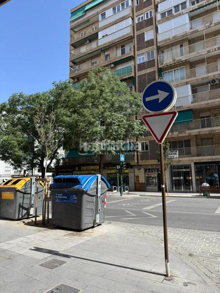 Foto e5cad03b-e70f-45b6-a6f2-69e6ddfd9efb. Autoparkplatz in Barrio de Zaidín Granada