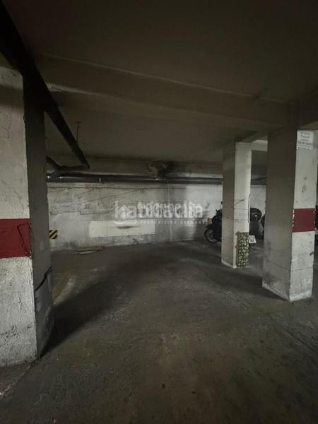 Foto eda606d5-b3ec-45b4-8875-844dc221124a. Autoparkplatz in Barrio de Zaidín Granada