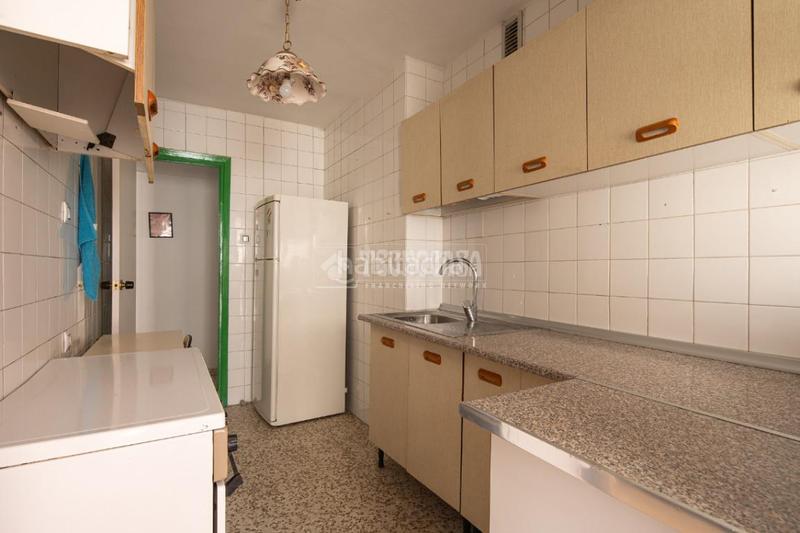 Foto dc64bf48-34be-41d5-9bb2-156792d9f845. Piso  en venta en Barrio de Zaidín Granada