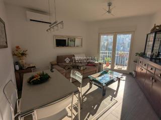 Pis  C. santa clara. Piso en venta en granada