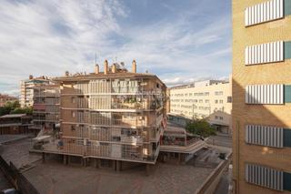 Pis  Av. de barcelona. Piso en venta en granada