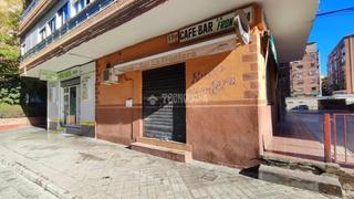 Local Comercial  C. almucar. Local comercial en venta en granada