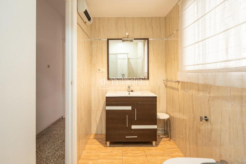 Foto 68fa2034-ab28-4f6a-a7fd-3a080edd16e5. Piso  en venta en Barrio de Zaidín Granada