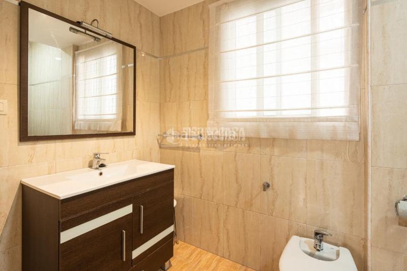 Foto afe02a32-8a62-4946-92dd-4bcd158e9535. Piso  en venta en Barrio de Zaidín Granada