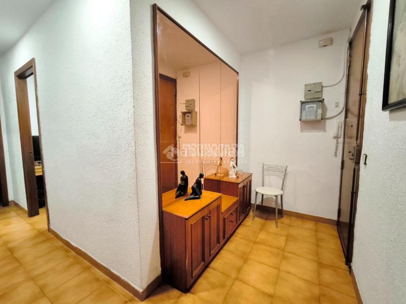 Foto 7aad3032-c2de-48ce-a84f-0121dd2012a1. Pis a El Poble Sec - Parc de Montjuïc Barcelona