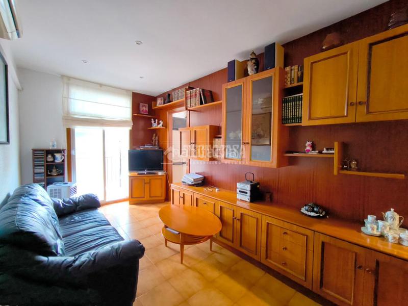 Foto d29ef3c0-030b-40ac-8826-d8f51fad10b8. Pis a El Poble Sec - Parc de Montjuïc Barcelona