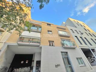 Aparcament cotxe a El Poble Sec - Parc de Montjuc. Boxplaza de garaje en venta en barcelona