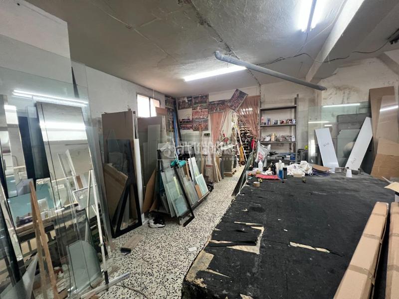 Foto 0add118b-af0c-4d18-9324-bc8e517eb389. Local comercial  en venta en Aluche Madrid