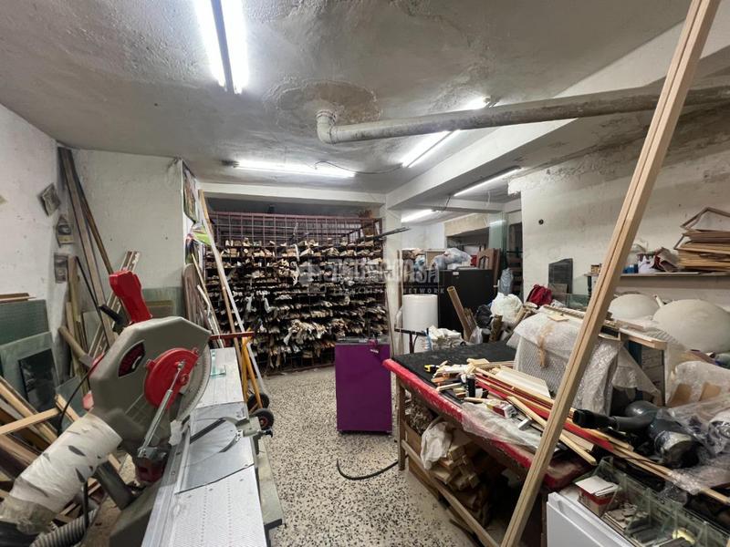 Foto 1a94ff8e-c129-4b32-bd9e-6e53e69fa728. Local comercial  en venta en Aluche Madrid