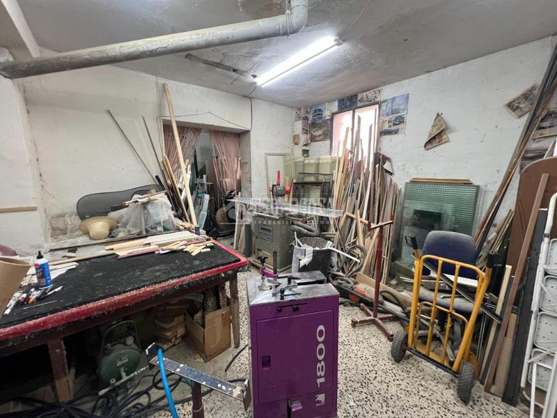 Foto 438cc8f9-4e03-4201-97ea-2fe3da86602c. Local comercial  en venta en Aluche Madrid