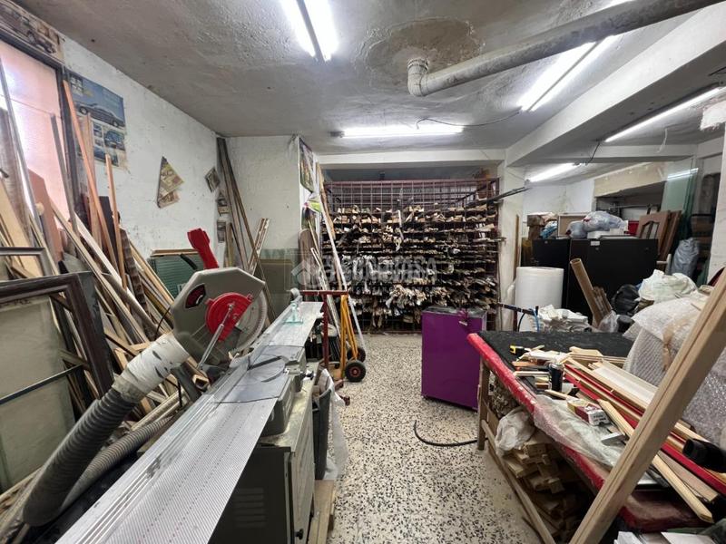 Foto 66e38d6b-b2c0-43a5-821e-31493f06bf80. Local comercial  en venta en Aluche Madrid