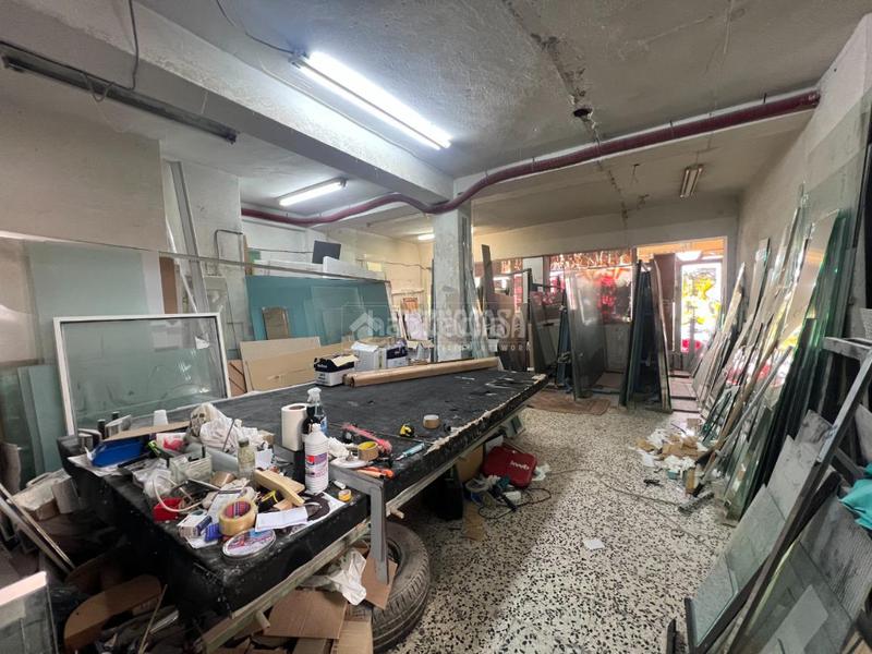 Foto d70de690-01d1-4404-8b71-f049aacf6362. Local comercial  en venta en Aluche Madrid