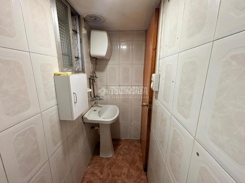 Foto d158c2dd-c0de-409c-bc31-6112132945a1. Local comercial  en venta en Aluche Madrid